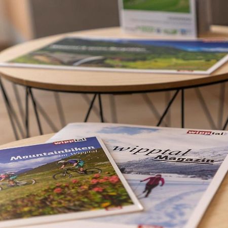 Stuwip Alps Appartements Adlerhorst Тринс Экстерьер фото